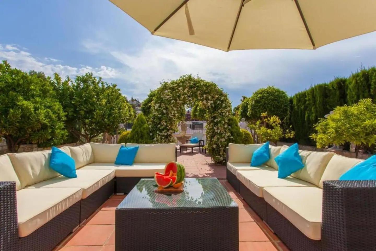 Summer Offers! Fabulous Luxury Villa Near The Beach Sleeps 8 Benalmádena Buitenkant foto