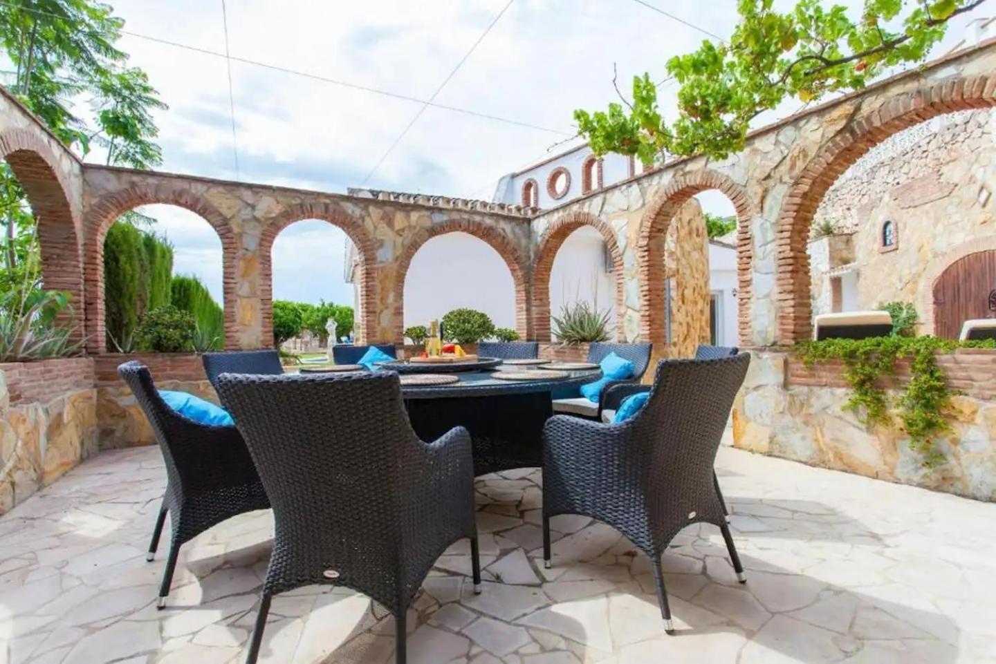 Summer Offers! Fabulous Luxury Villa Near The Beach Sleeps 8 Benalmádena Buitenkant foto