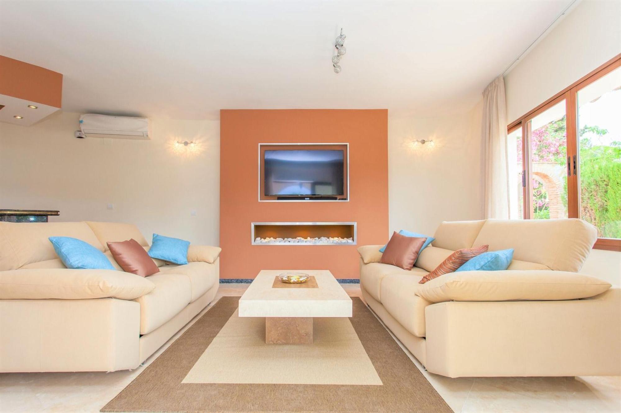 Summer Offers! Fabulous Luxury Villa Near The Beach Sleeps 8 Benalmádena Buitenkant foto