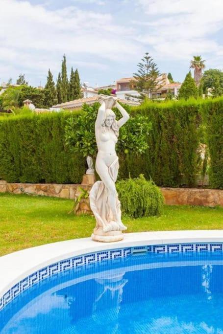 Summer Offers! Fabulous Luxury Villa Near The Beach Sleeps 8 Benalmádena Buitenkant foto