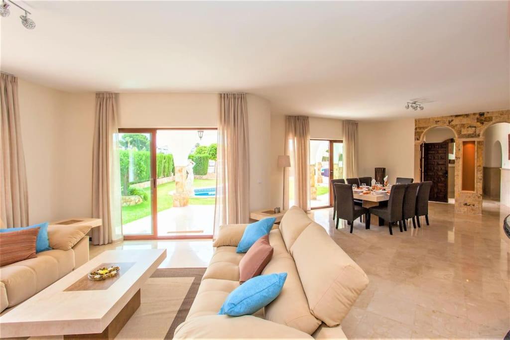 Summer Offers! Fabulous Luxury Villa Near The Beach Sleeps 8 Benalmádena Buitenkant foto