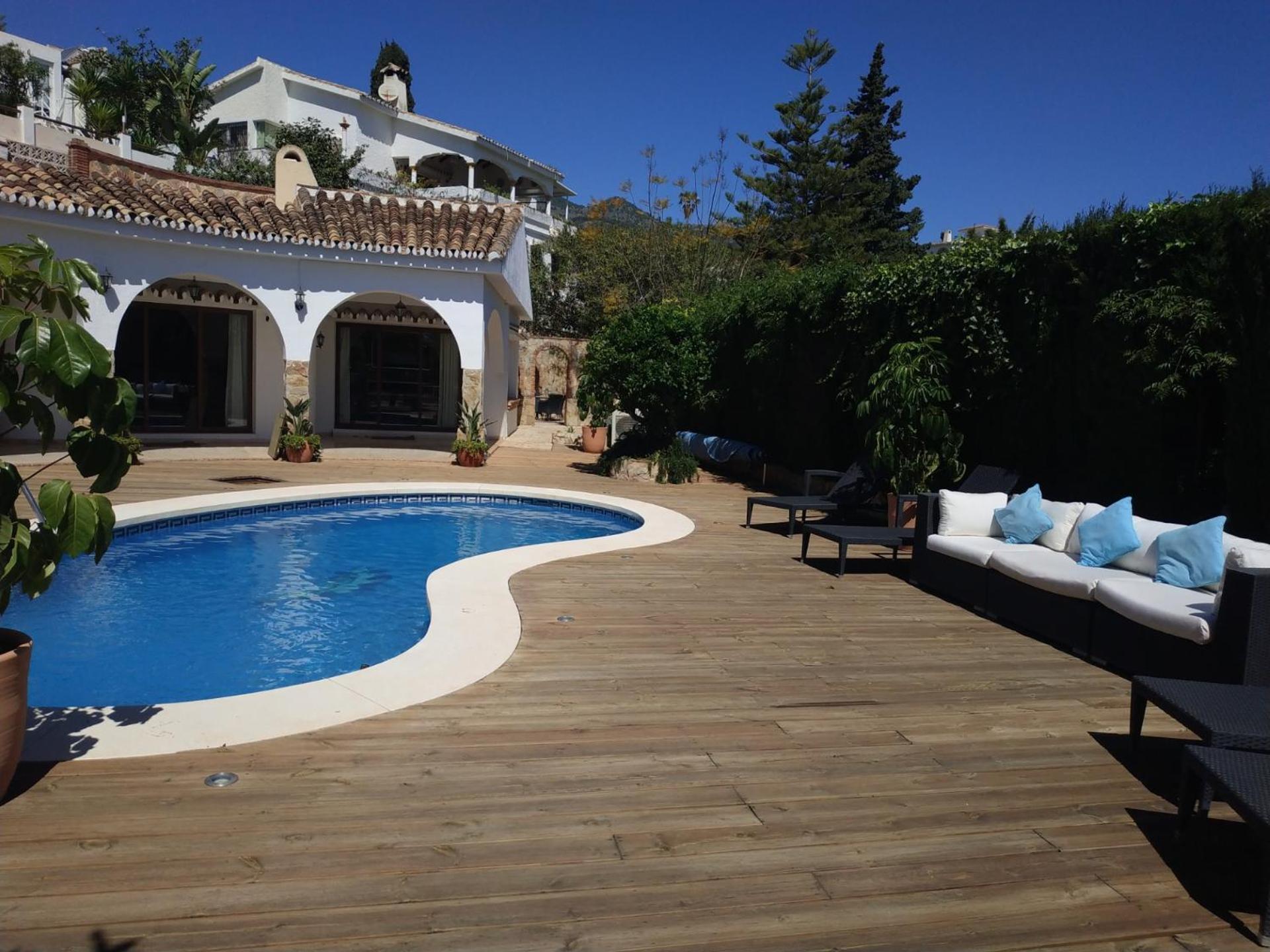 Summer Offers! Fabulous Luxury Villa Near The Beach Sleeps 8 Benalmádena Buitenkant foto