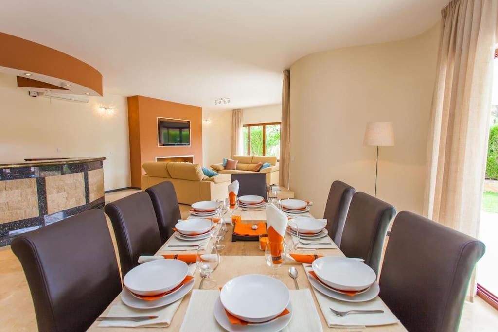 Summer Offers! Fabulous Luxury Villa Near The Beach Sleeps 8 Benalmádena Buitenkant foto
